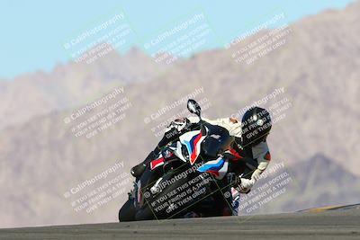 media/Feb-12-2022-SoCal Trackdays (Sat) [[3b21b94a56]]/Turn 9 Set 2 (1140am)/